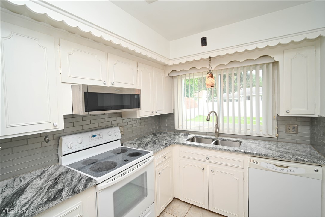 928 Edenridge Drive