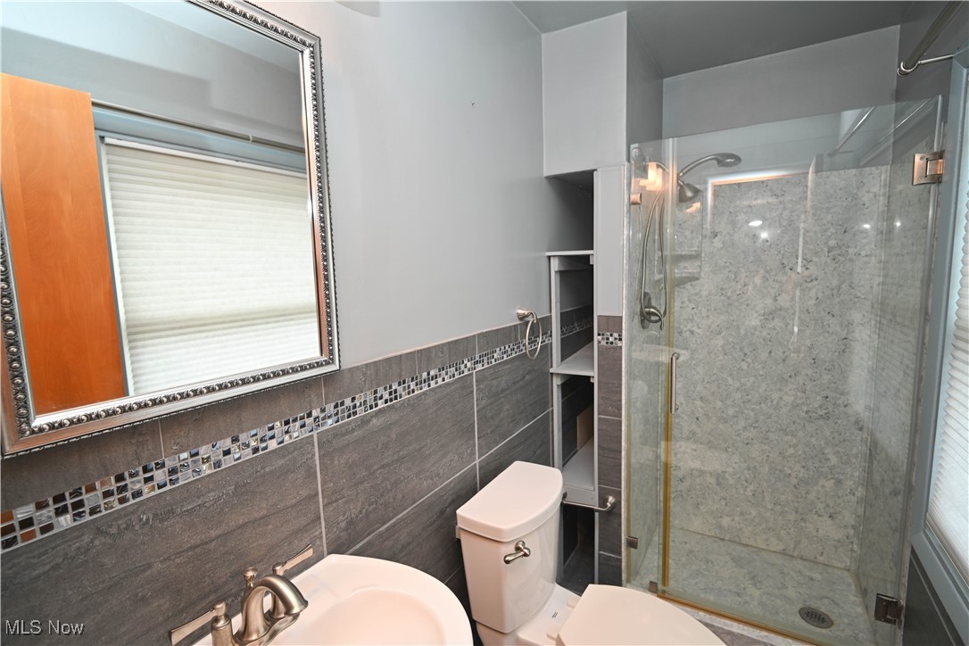 928 Edenridge Drive