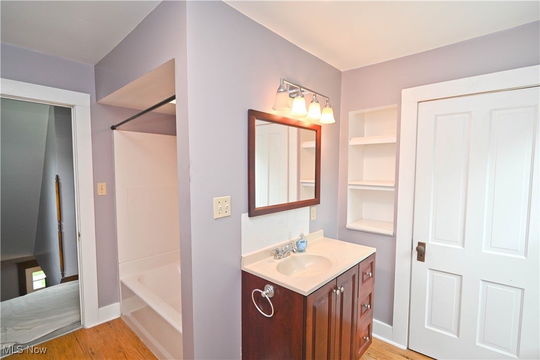 420 E North Avenue