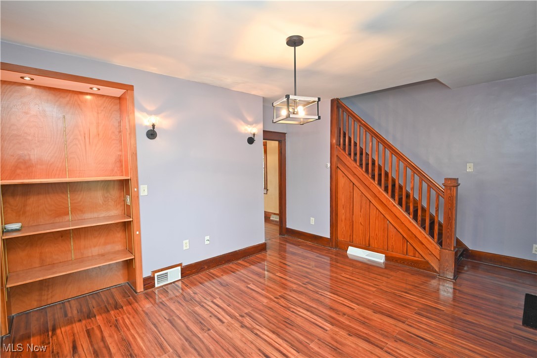 420 E North Avenue
