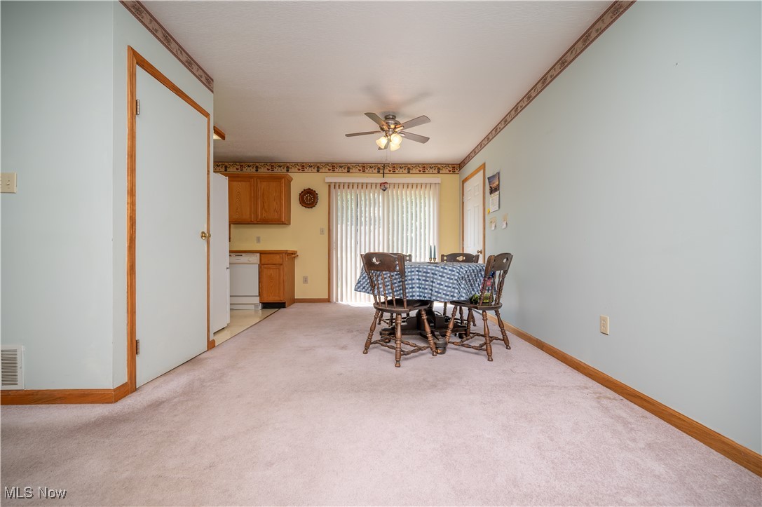 125 W Texas Avenue