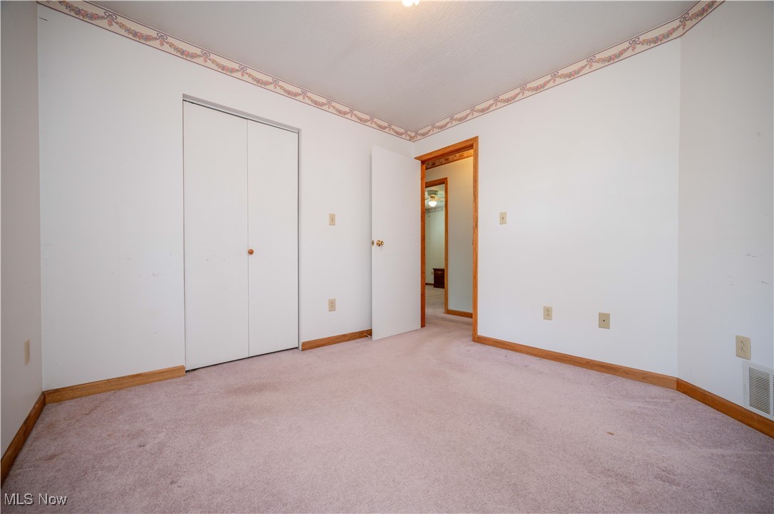 125 W Texas Avenue