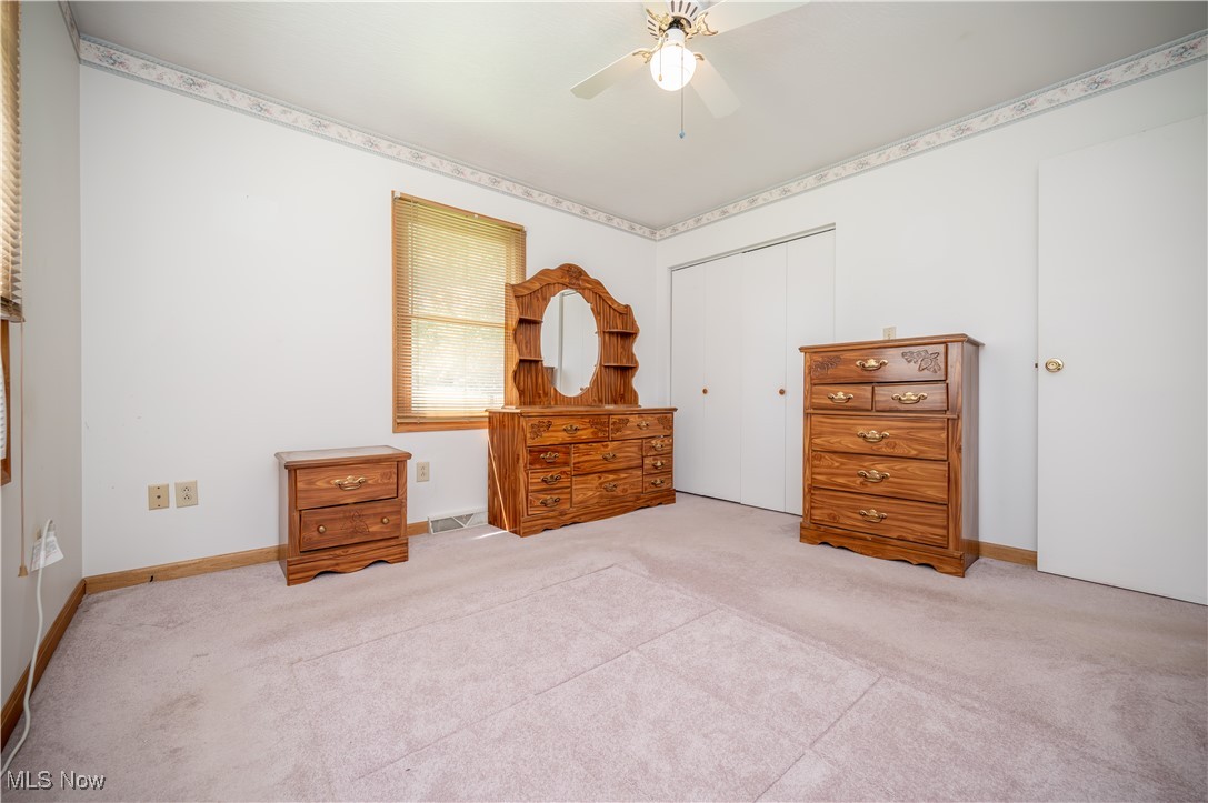 125 W Texas Avenue
