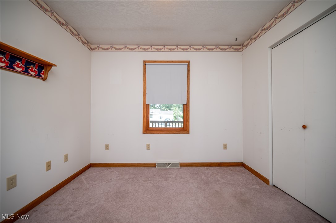 125 W Texas Avenue