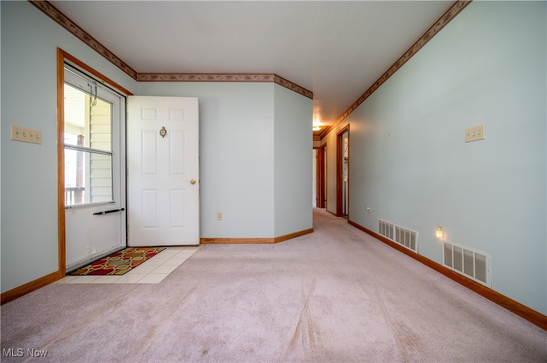 125 W Texas Avenue