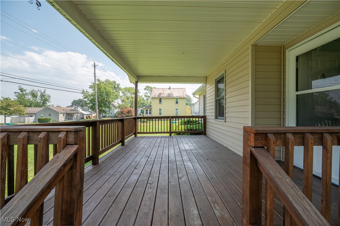 125 W Texas Avenue