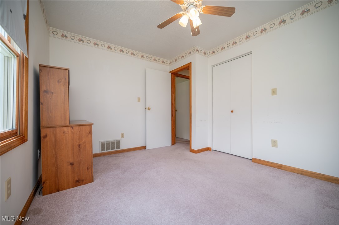 125 W Texas Avenue