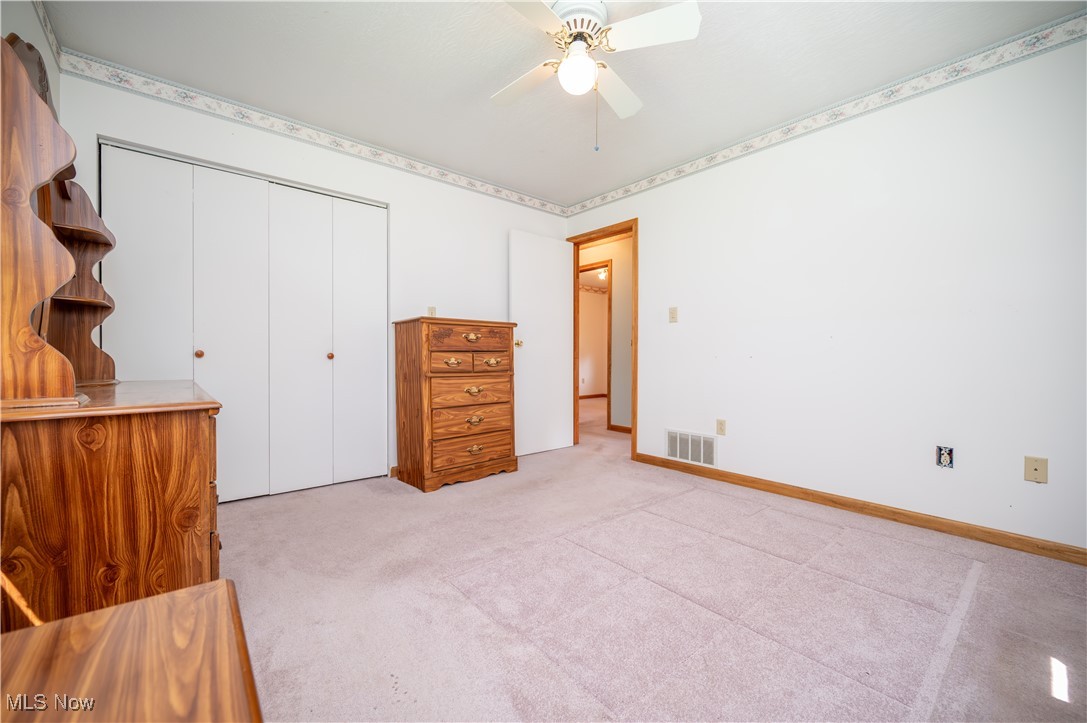 125 W Texas Avenue
