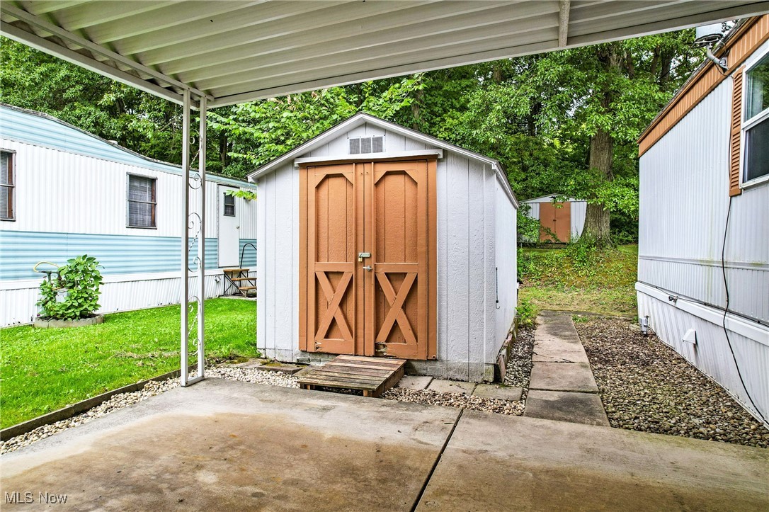 130 Hickory Lane SW