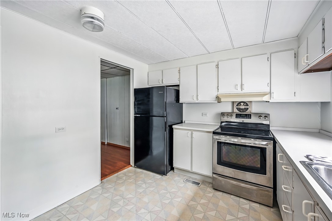 130 Hickory Lane SW