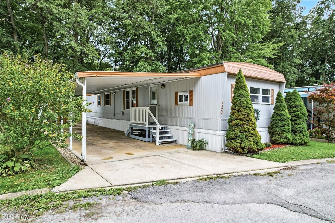 130 Hickory Lane SW