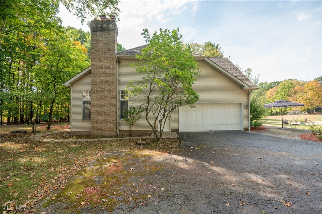 6261 Whispering Meadows Drive