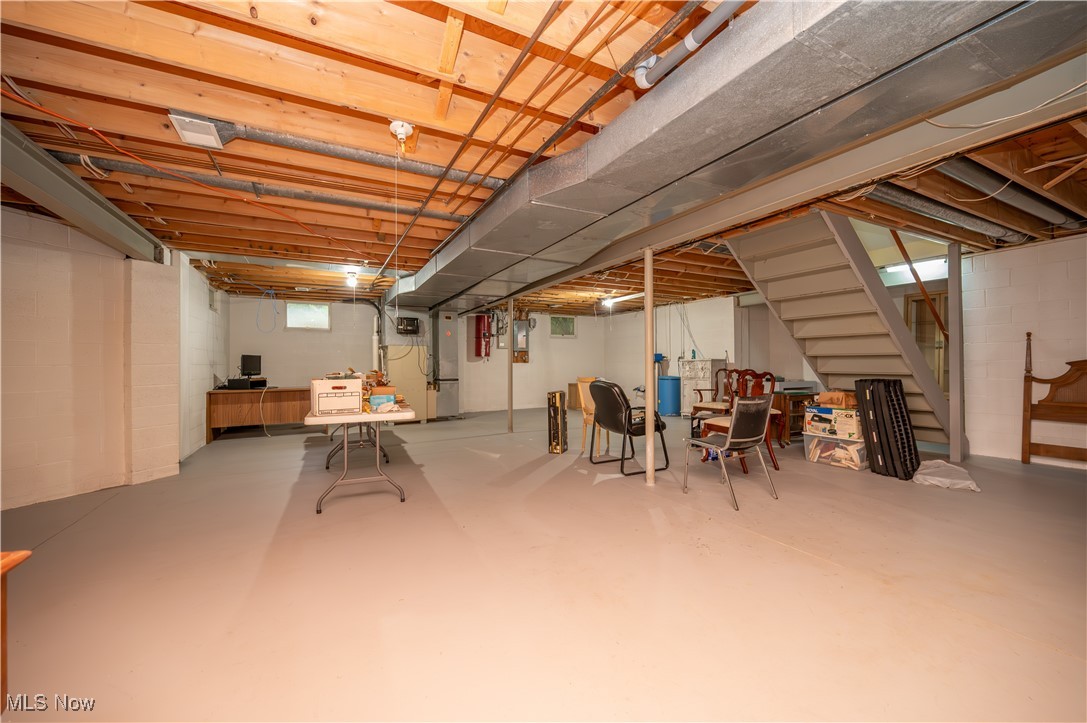 6261 Whispering Meadows Drive
