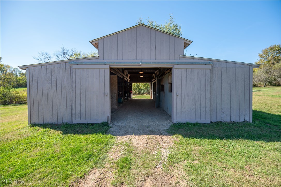 39528 Churchill Road