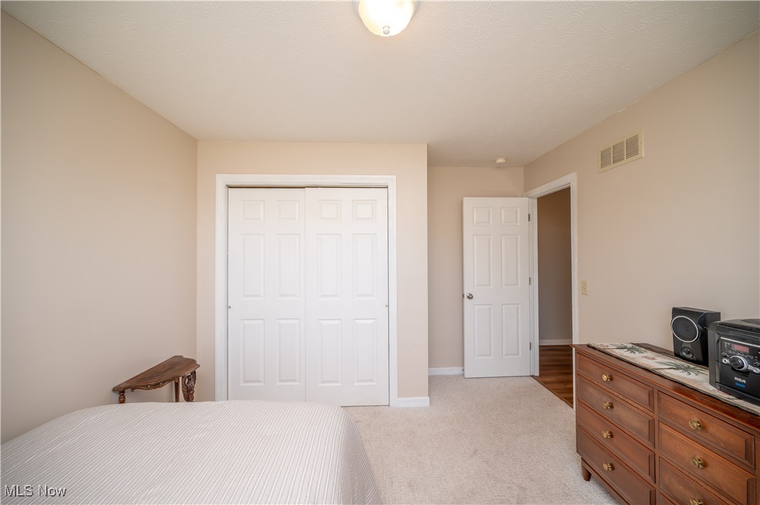 39528 Churchill Road