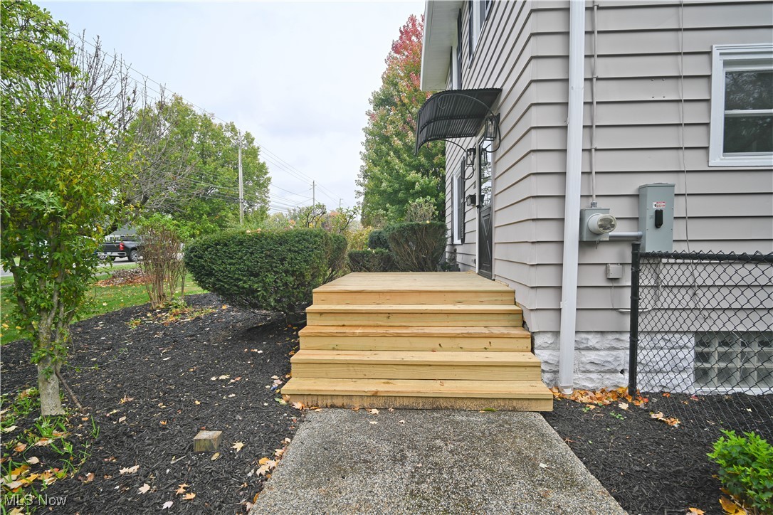 2667 Center Road