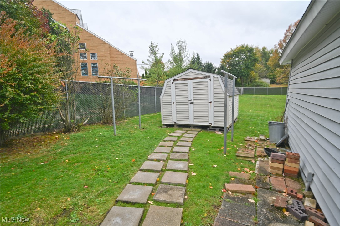 2667 Center Road
