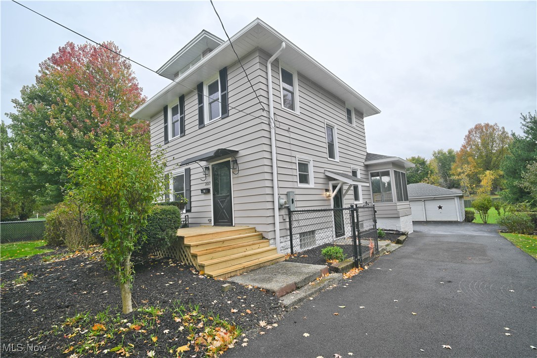 2667 Center Road