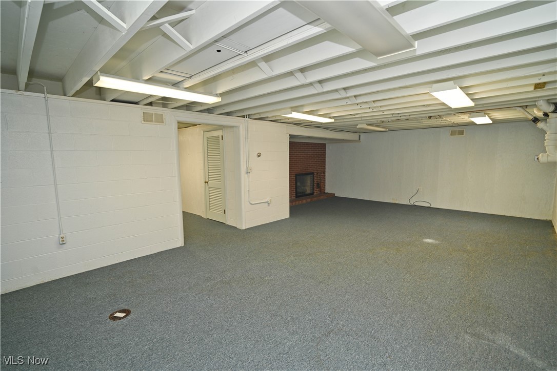 85 Lake Shore Drive