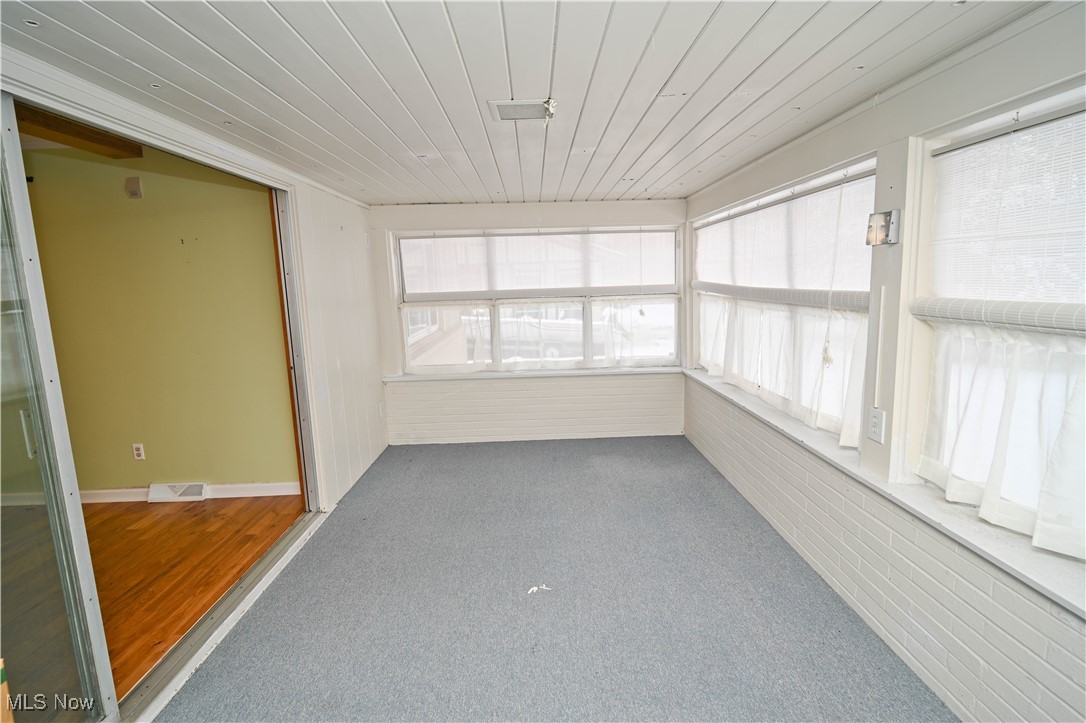 85 Lake Shore Drive