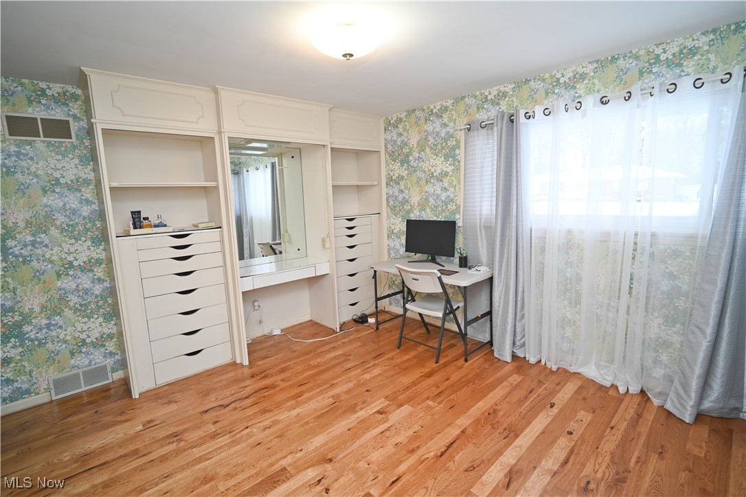 85 Lake Shore Drive