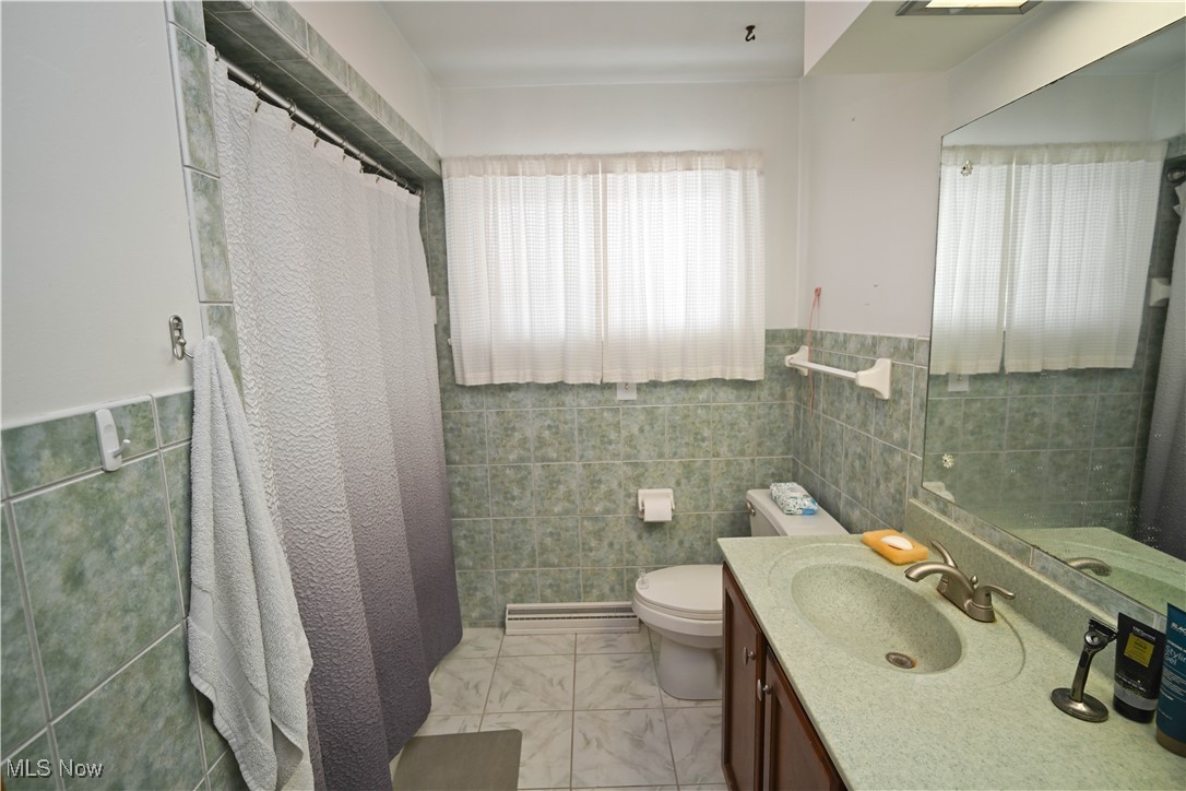 85 Lake Shore Drive