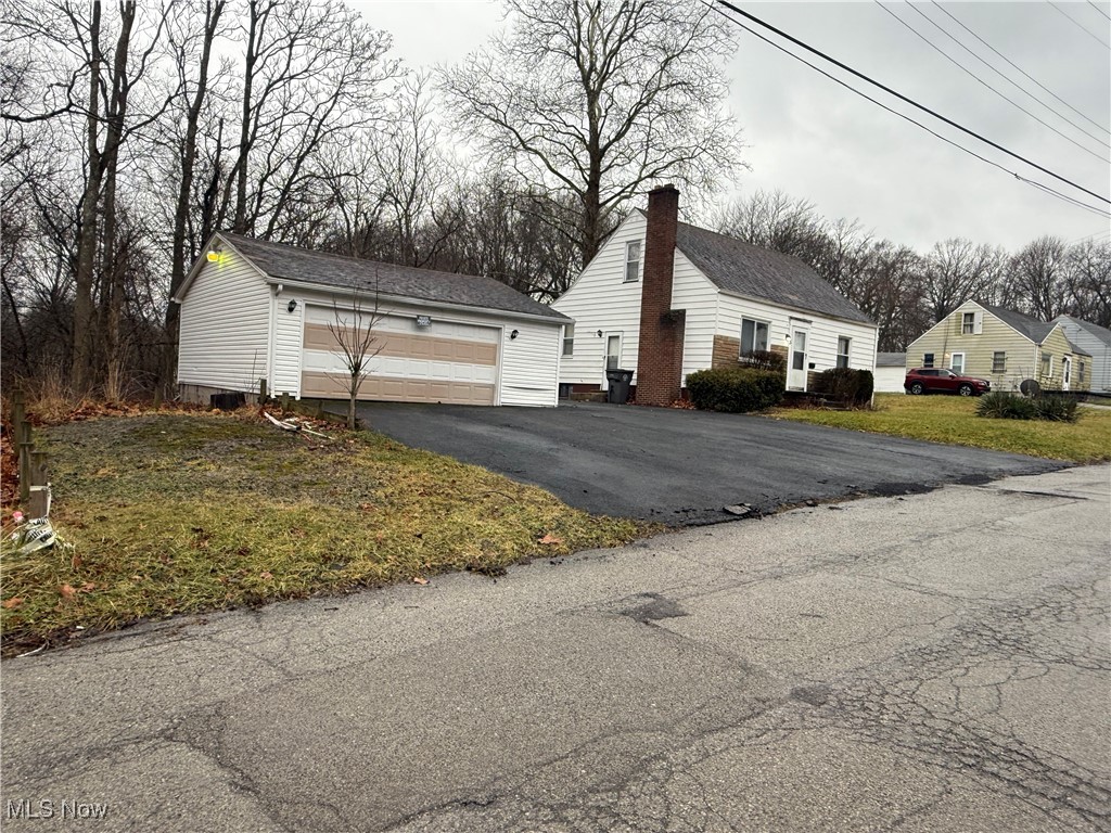 95 E Earle Avenue