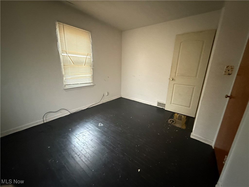 95 E Earle Avenue