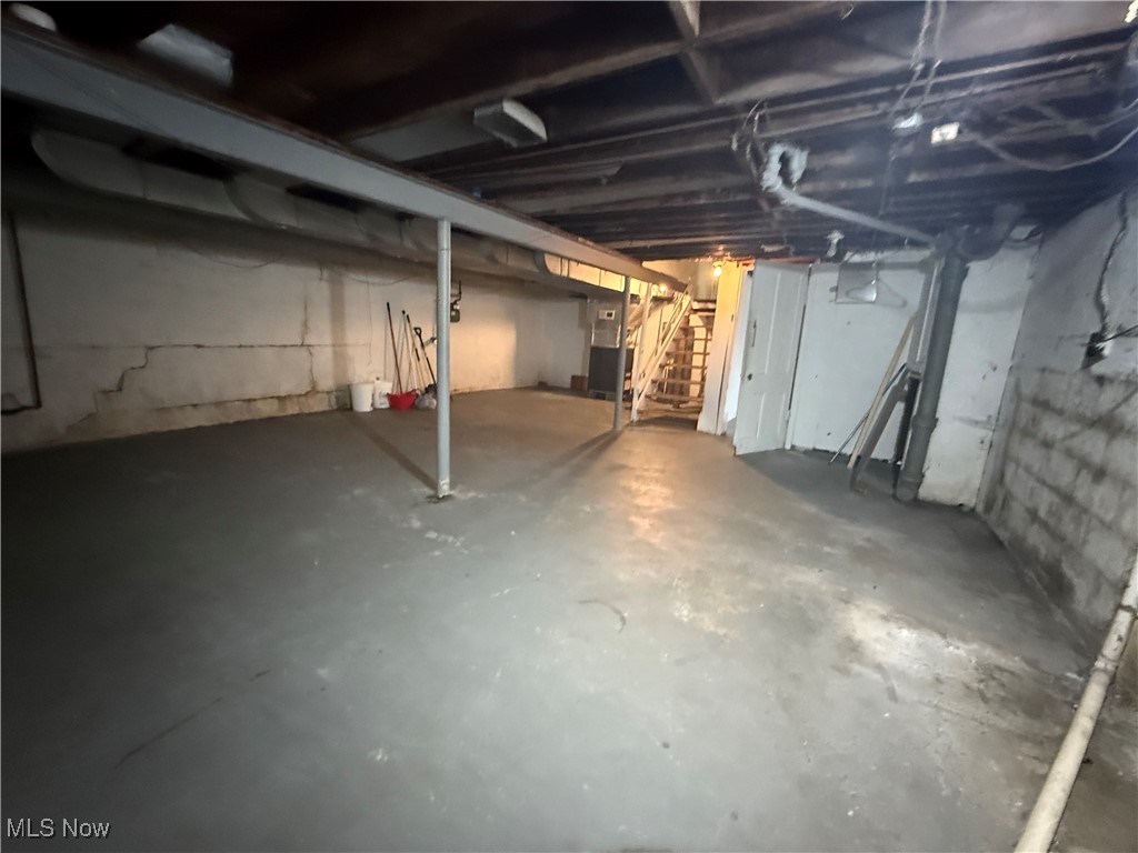 95 E Earle Avenue