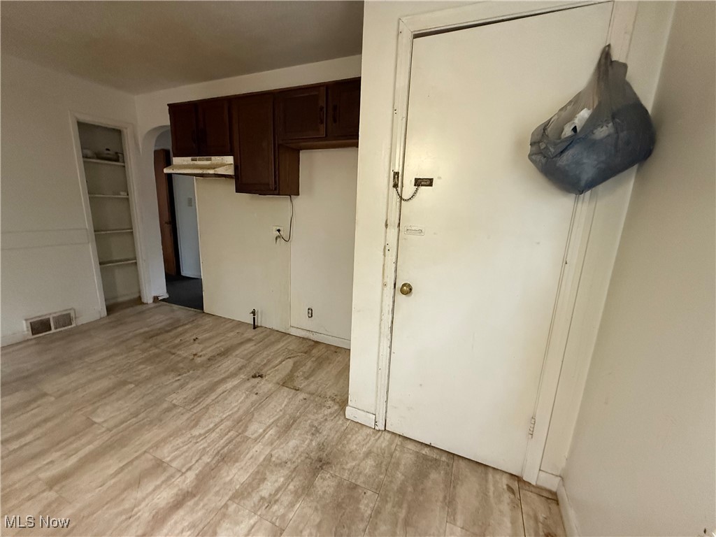 95 E Earle Avenue