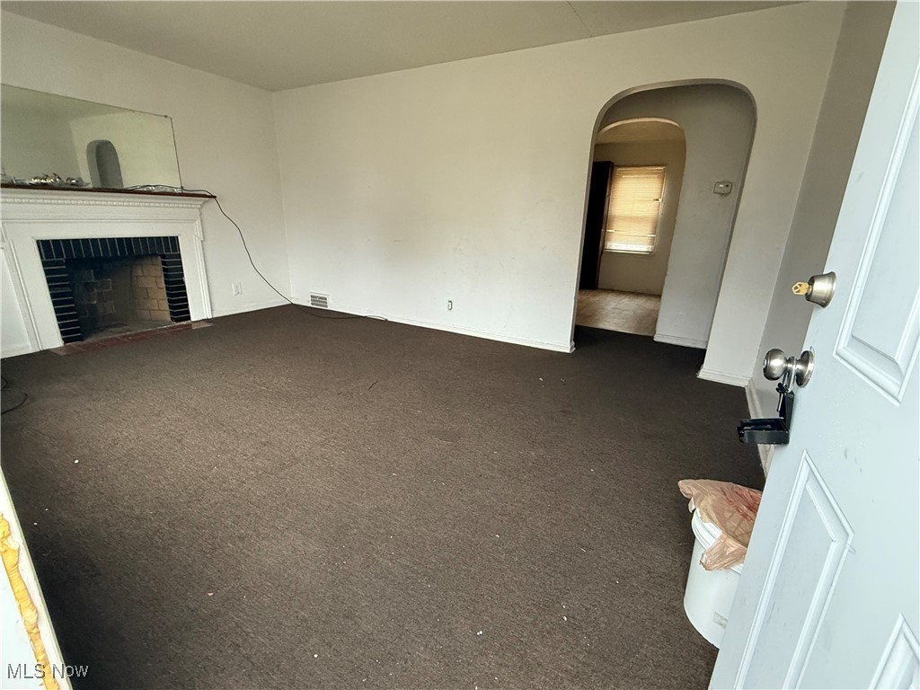 95 E Earle Avenue