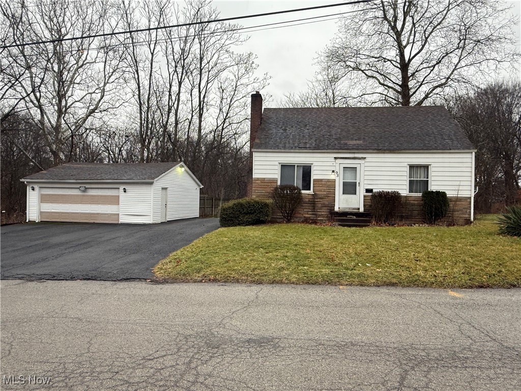 95 E Earle Avenue