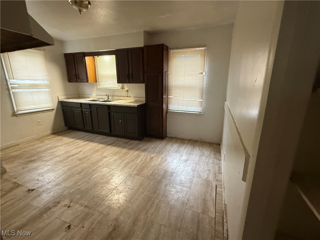 95 E Earle Avenue
