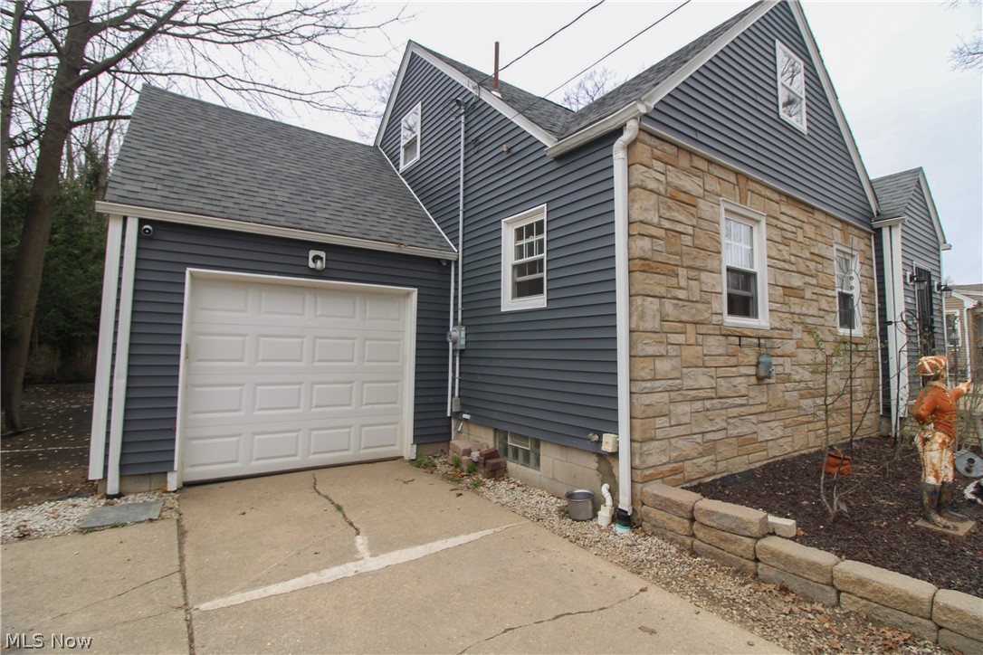 3628 Hopkins Road