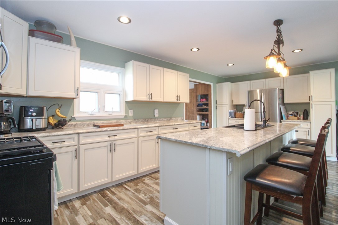 1913 Cloverbrook Drive