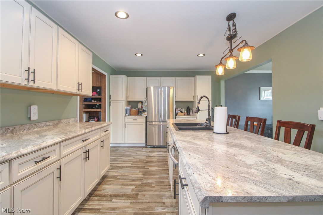 1913 Cloverbrook Drive
