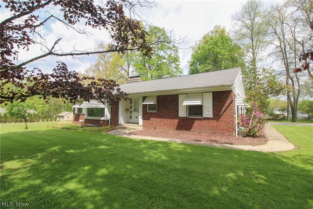 804 Crestview Drive