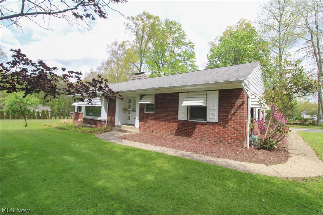 804 Crestview Drive