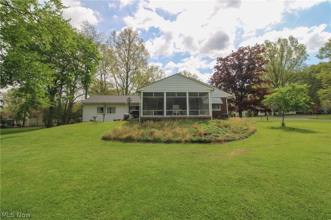 804 Crestview Drive