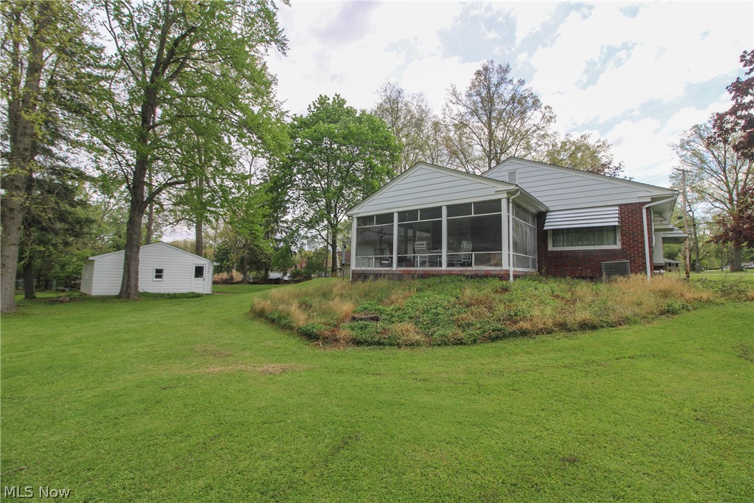 804 Crestview Drive