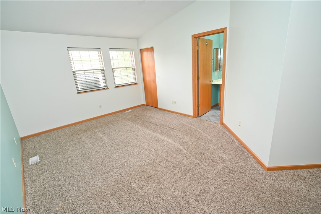 325 S Linden Court