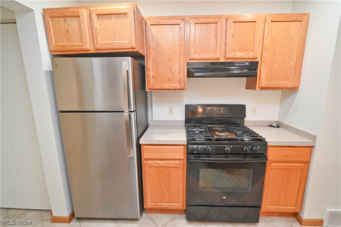 325 S Linden Court