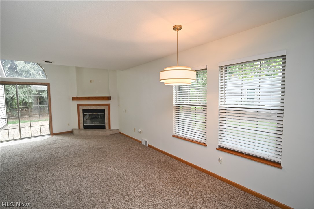 325 S Linden Court