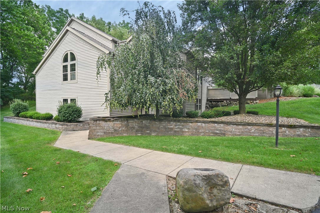 325 S Linden Court
