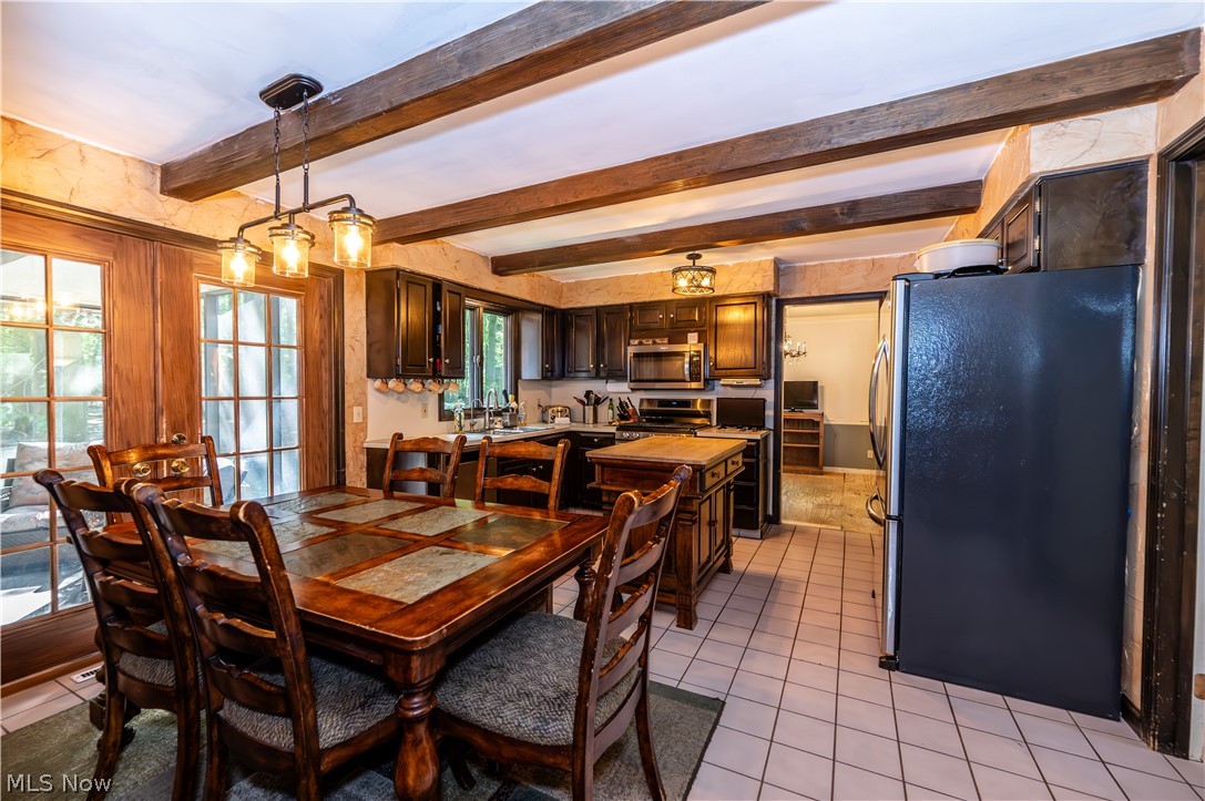 7733 Silver Fox Drive