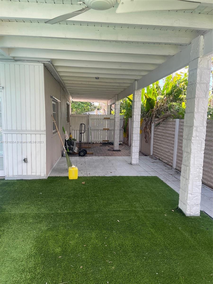 1145 SW 74th Ct
