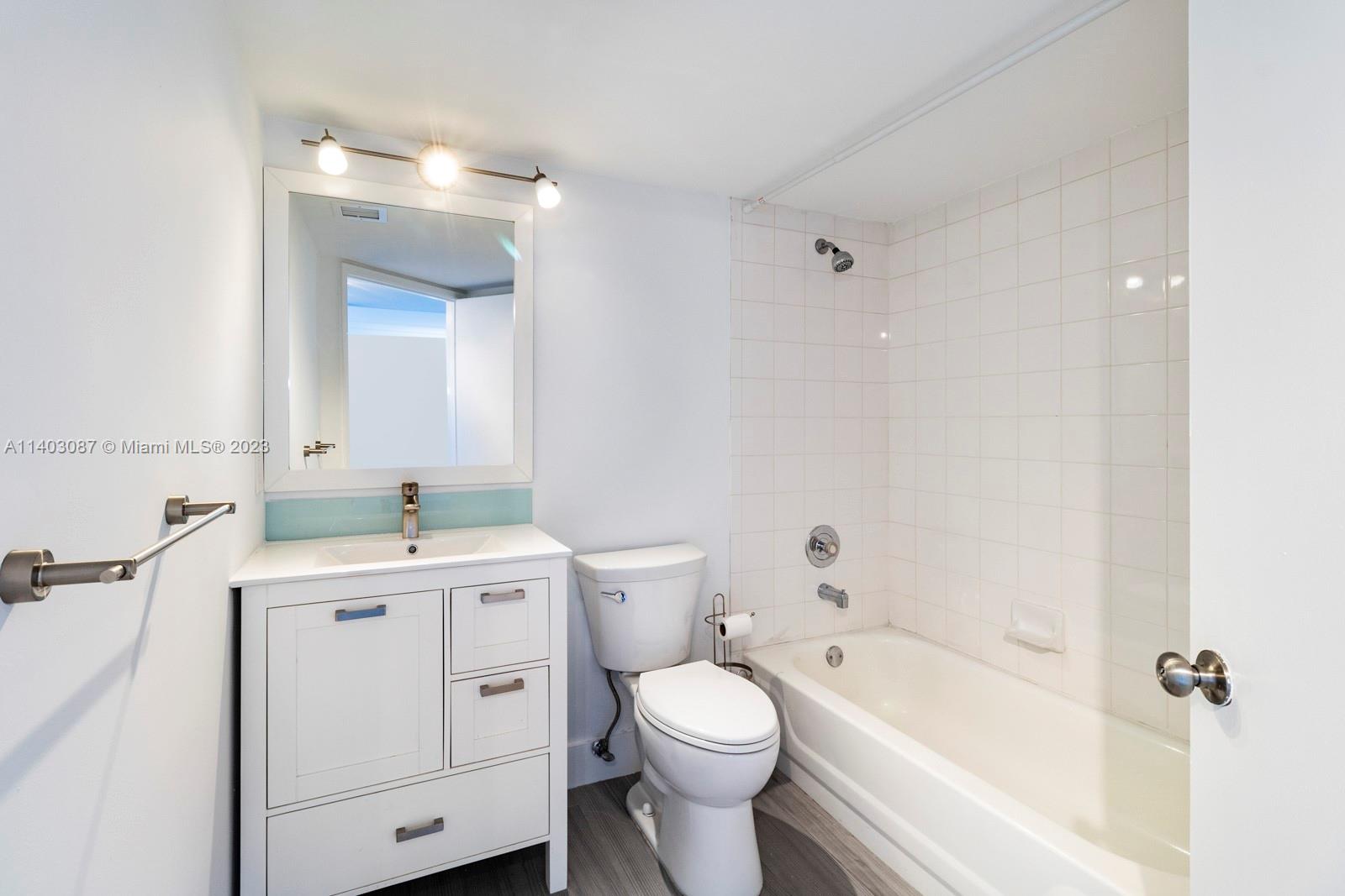 2351 Douglas Rd # 1007
