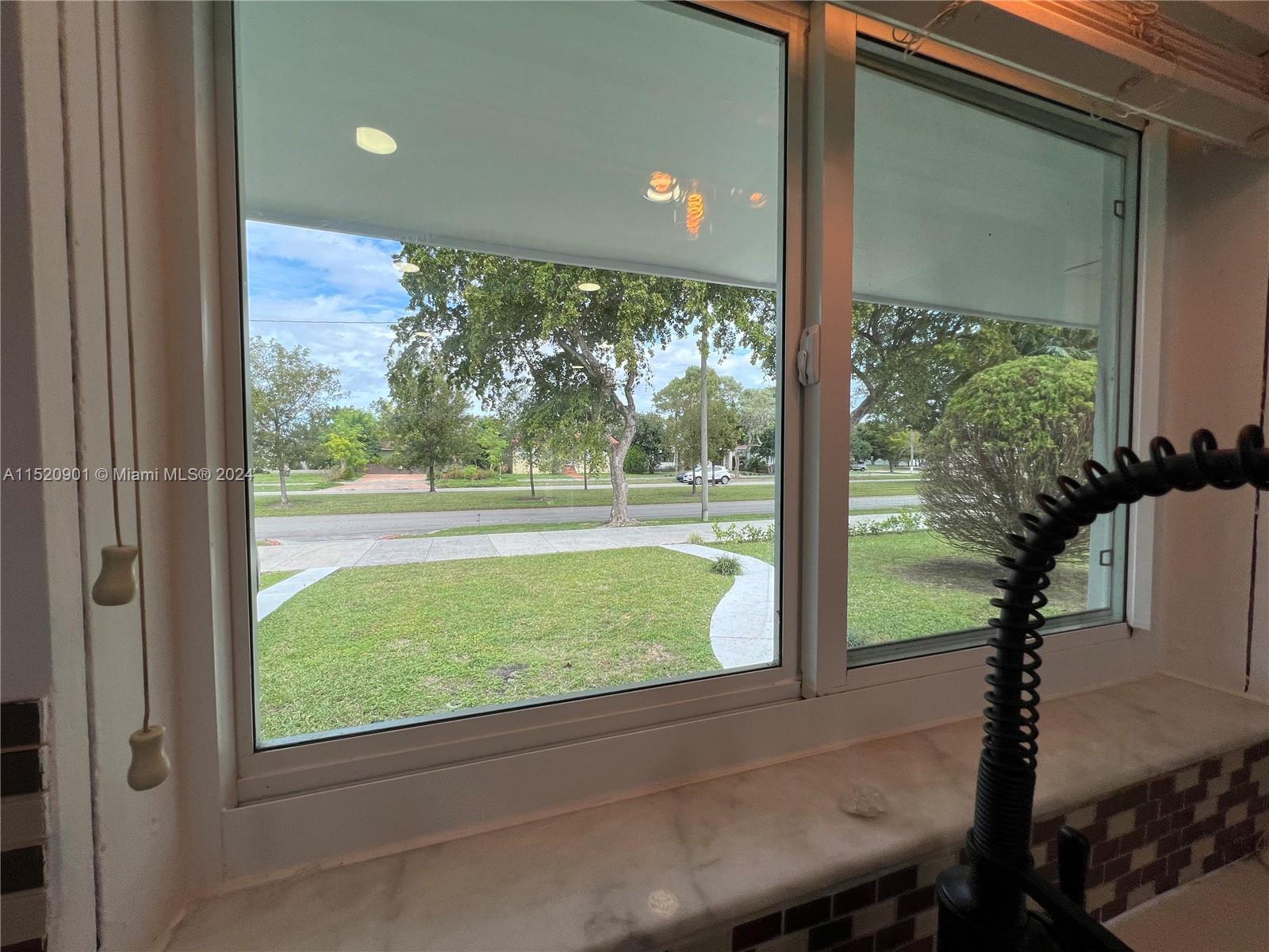 1670 NE 171st St Unit: 1front