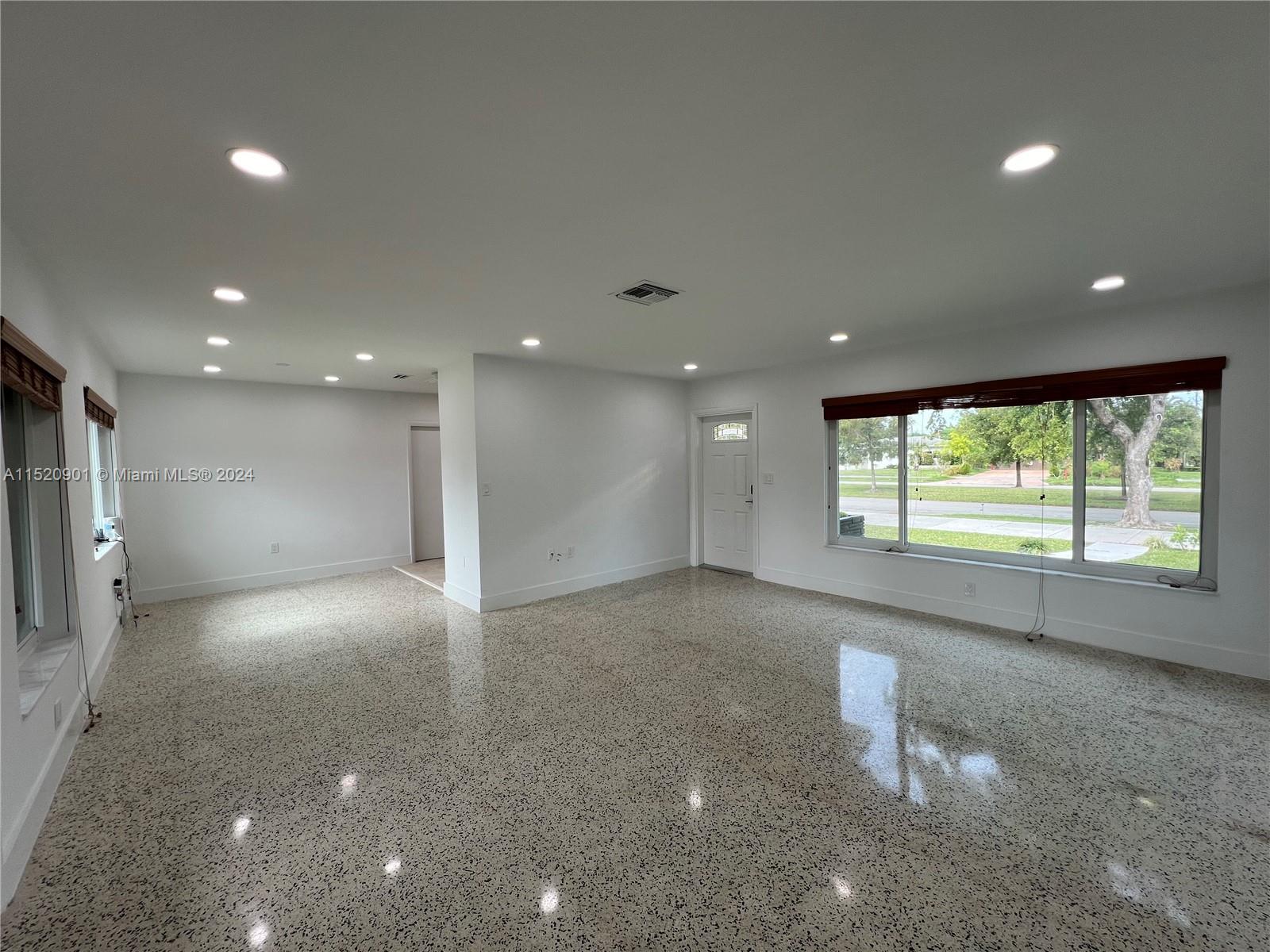 1670 NE 171st St Unit: 1front