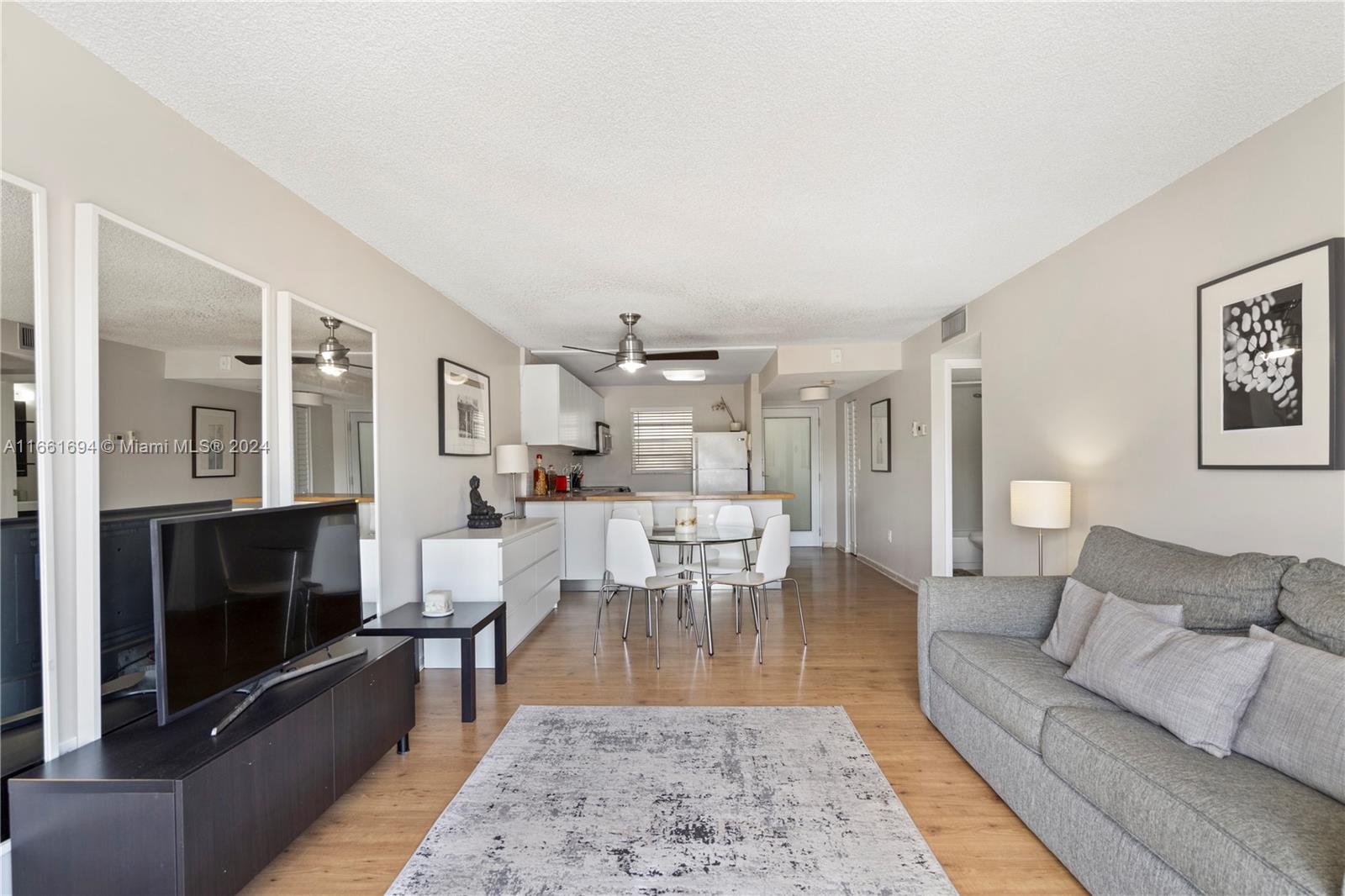 1428 Euclid Ave # 303